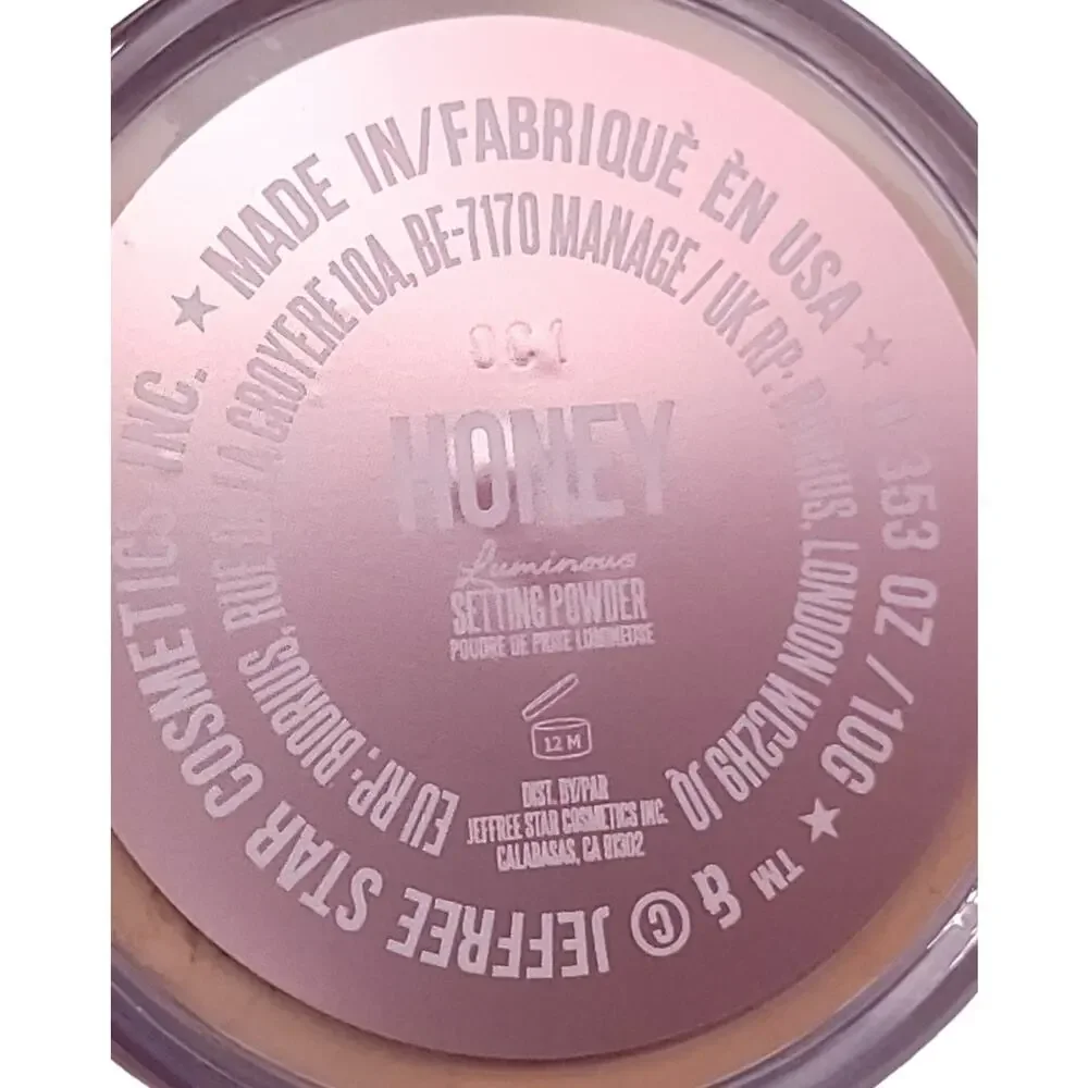 Jeffree Star Magic Star Luminous Setting Powder in Honey